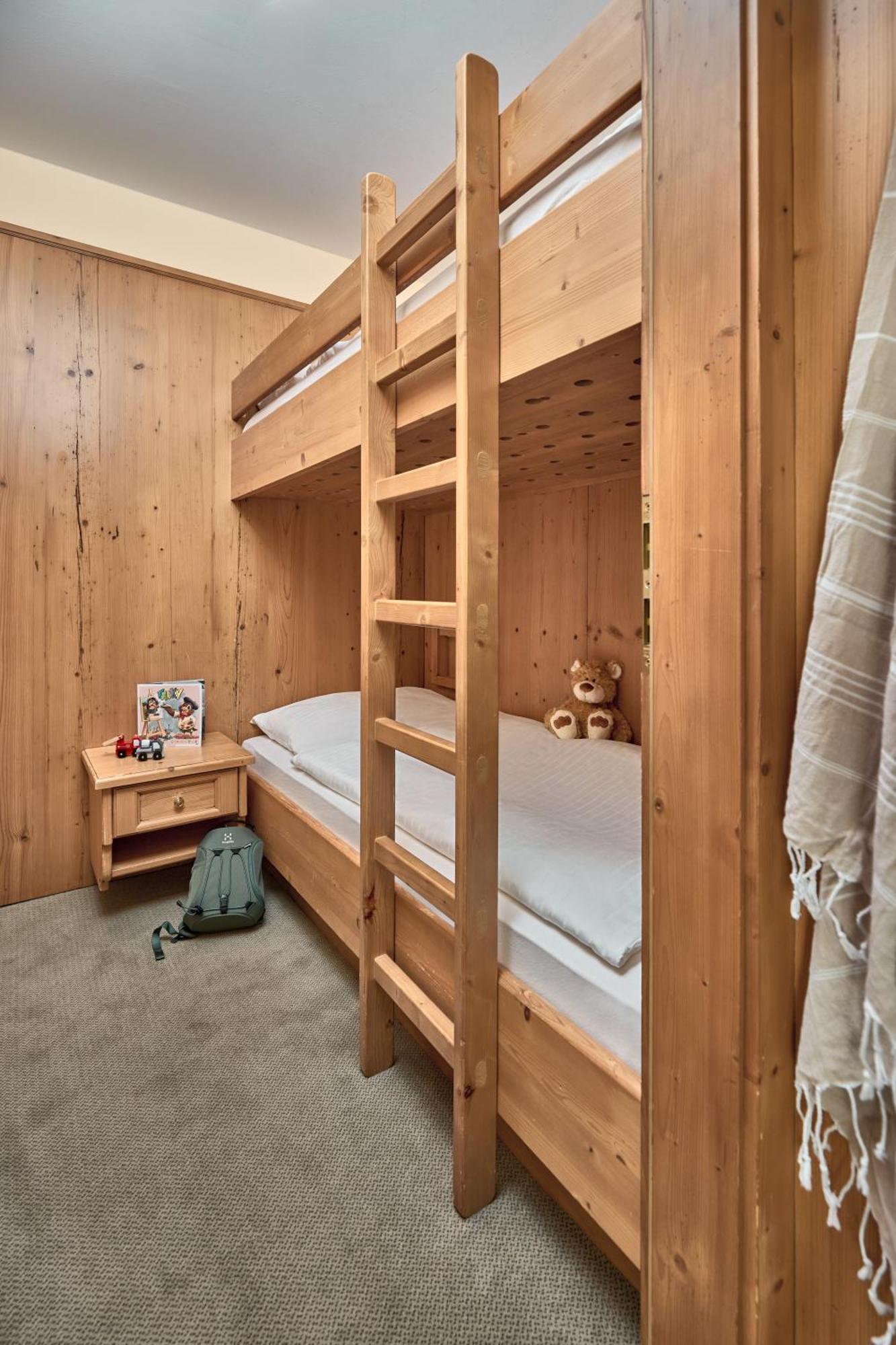 Falkensteiner Aktiv & Familienhotel Cristallo Superior Katschberghöhe Pokoj fotografie